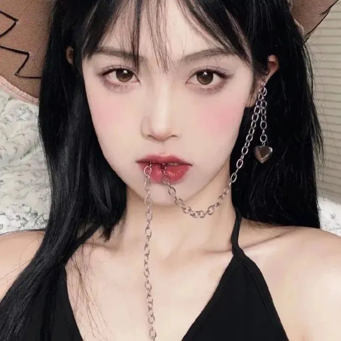 荒唐男荒唐女